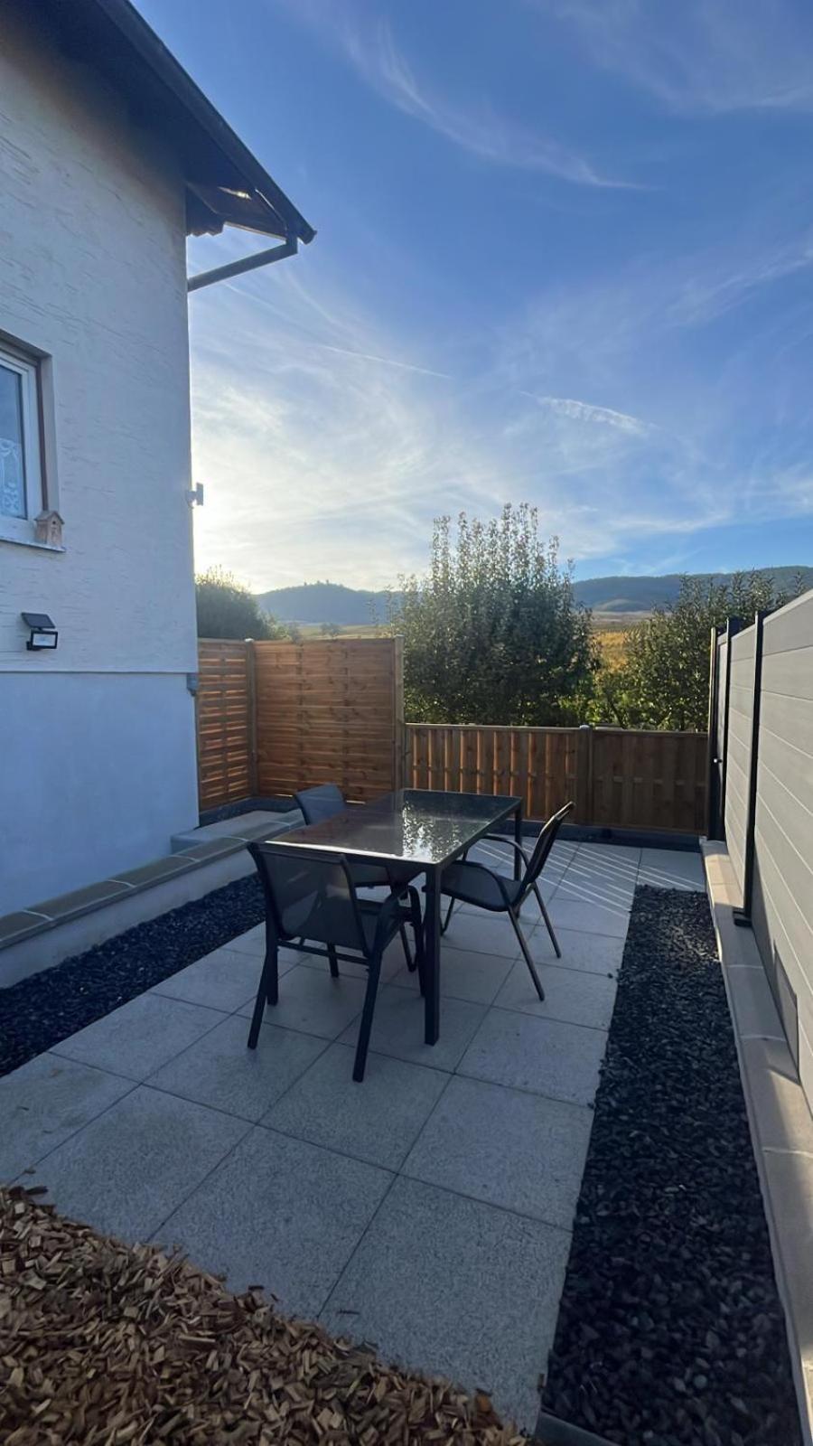 Studio Aux Pieds Des Vignes Eguisheim Exterior photo